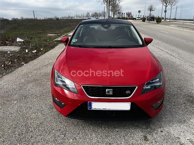 Usado Seat Leon FR 150 CV (110 kW) 2016 Rojo Berlina