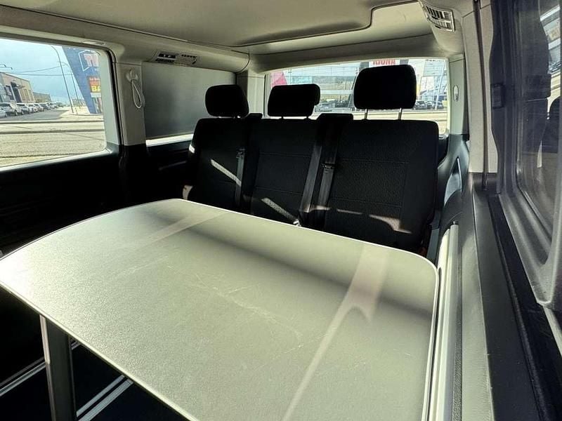 Usado VW California Beach 150 CV (110 kW) 2017 Verde Van