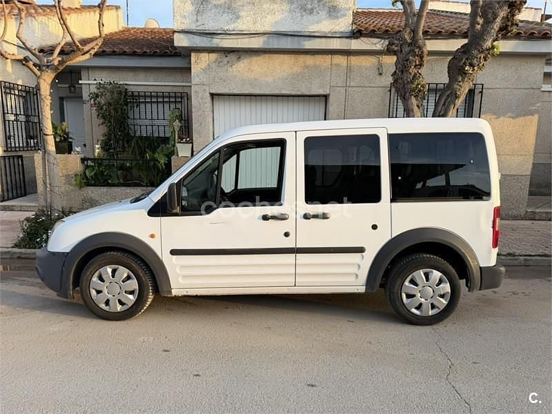 Usado Ford Tourneo Connect Trend 115 CV (84 kW) 2013 Blanco Monovolumen