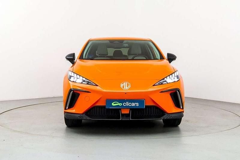 Usado MG MG4 EV Luxury 150 kW (204 CV) 2024 Naranja Utilitario