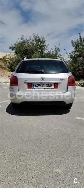 Usado Peugeot 407 Sport 136 CV (100 kW) 2009 Blanco Familiar