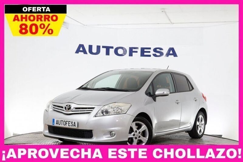 Gris Usado 2010 Toyota Auris Active Berlina | 5250 € (Precio justo) - Imagen 1/4