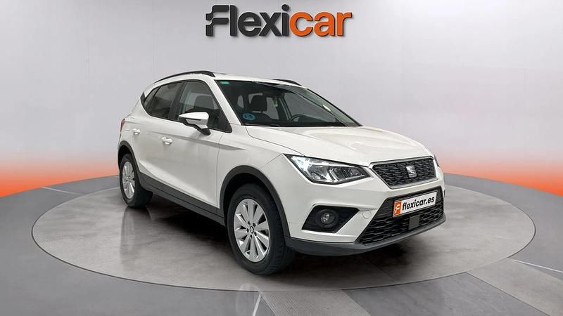 Usado Seat Arona Style 95 CV (69 kW) 2019 Blanco SUV