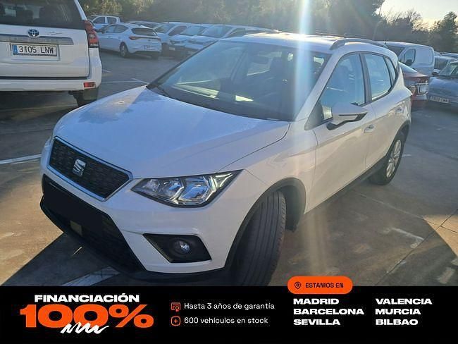Usado Seat Arona Style 110 CV (80 kW) 2021 Blanco SUV