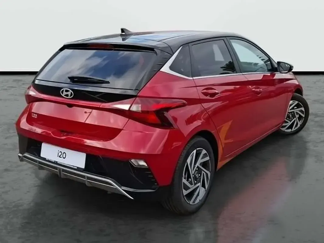 Usado Hyundai i20 Blackline 101 CV (74 kW) 2023 Negro Utilitario