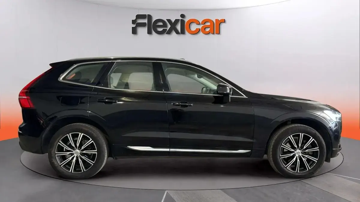 Usado Volvo XC60 Inscription 197 CV (144 kW) 2021 Negro SUV