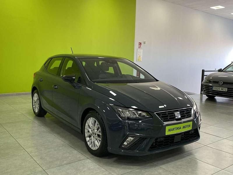 Usado Seat Ibiza FR 116 CV (85 kW) 2025 Gris Utilitario