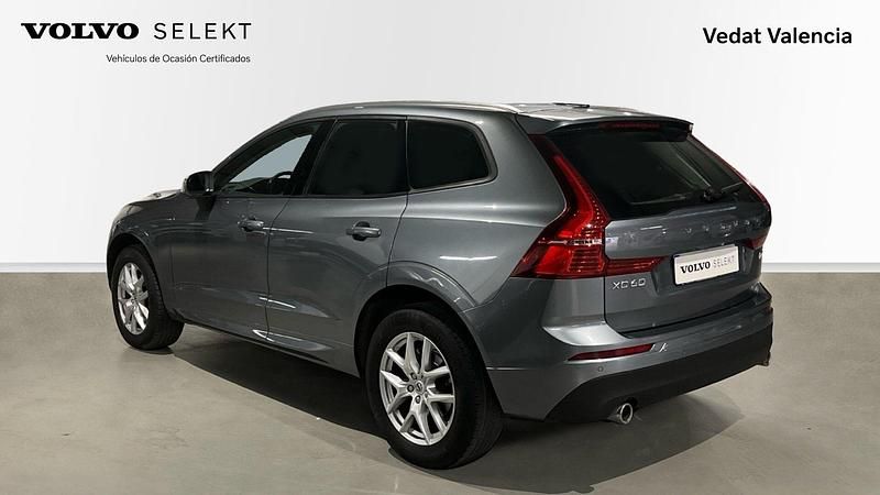 Usado Volvo XC60 Momentum 150 CV (110 kW) 2018 Gris SUV