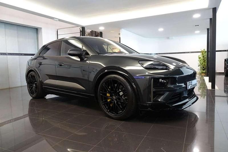 Gris Usado 2024 Porsche Macan Turbo SUV | 112.900 € - Imagen 1/4