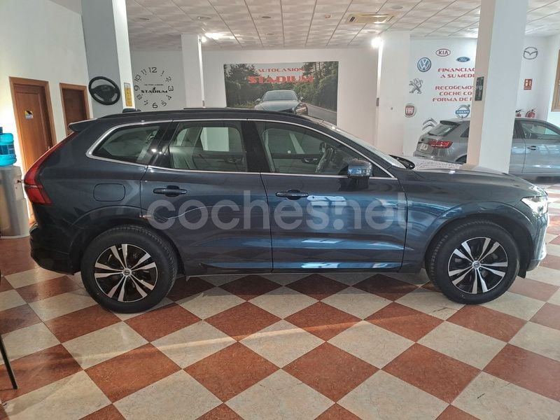 Azul Usado 2022 Volvo XC60 Plus SUV | 30.900 € (Precio justo) - Imagen 1/4