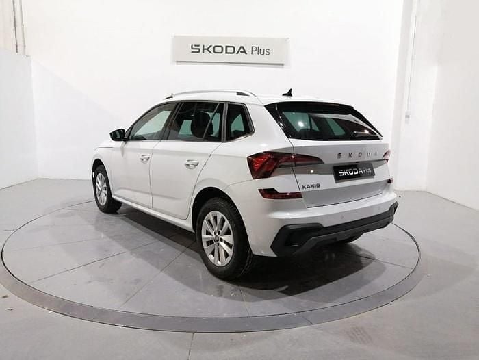 Usado Skoda Kamiq Selection 115 CV (84 kW) 2025 Blanco SUV