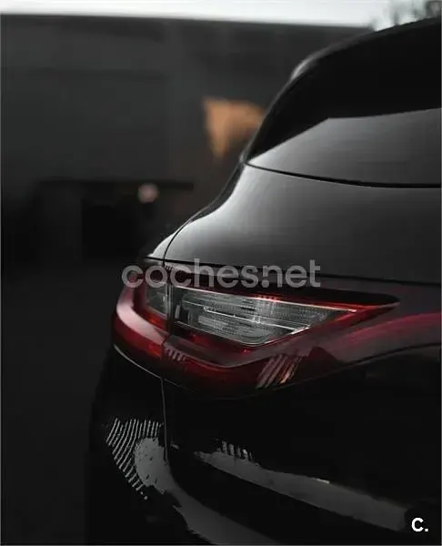Usado Renault Mégane IV Zen 130 CV (95 kW) 2018 Negro Berlina