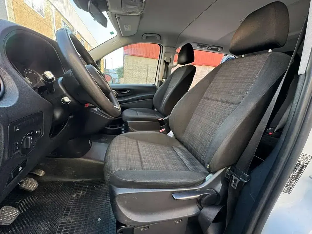 Usado Mercedes Vito 102 CV (75 kW) 2021 Blanco Van