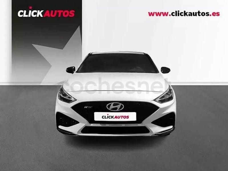 Usado Hyundai i30 N Line 100 CV (73 kW) 2025 Blanco Berlina