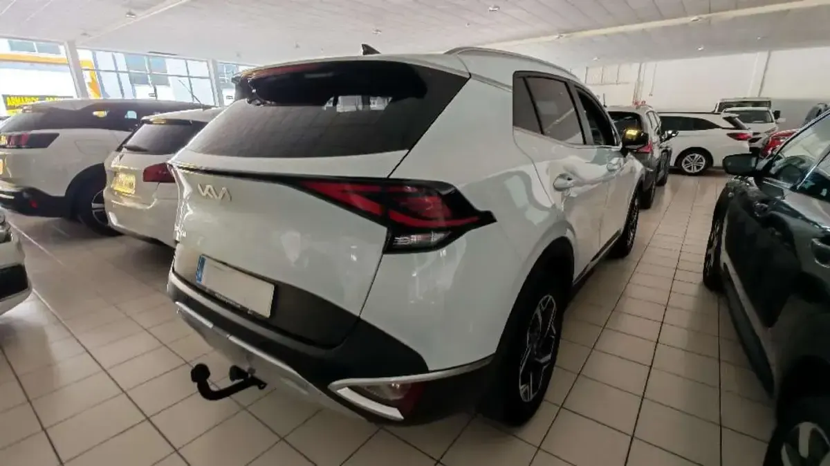 Usado Kia Sportage 116 CV (85 kW) 2022 Blanco SUV
