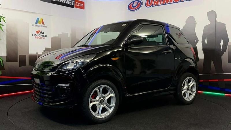 Usado Ligier JS60 11 CV (8 kW) 2022 Negro Utilitario