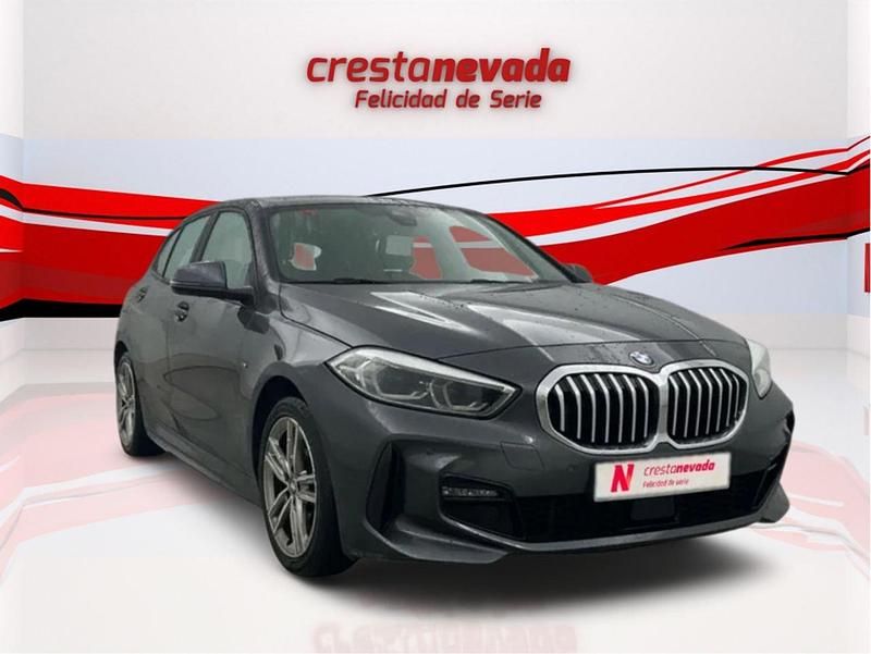 Usado BMW 118 Comfort Edition 150 CV (110 kW) 2021 Gris Utilitario