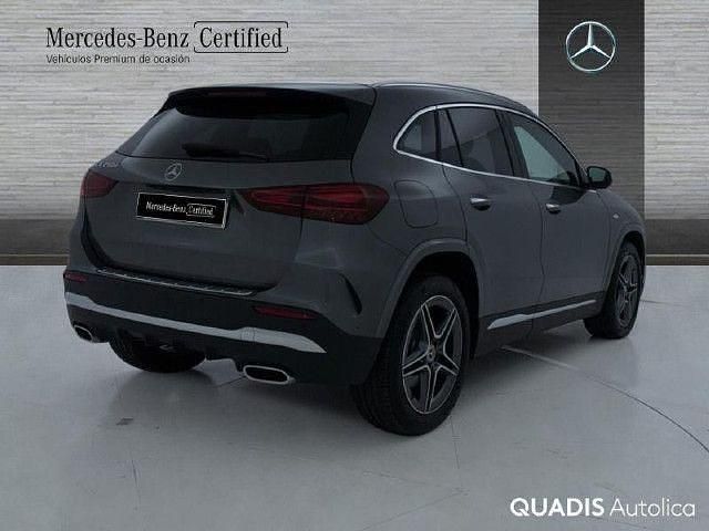 Usado Mercedes GLA250 AMG line 218 CV (160 kW) 2026 Gris montaña SUV