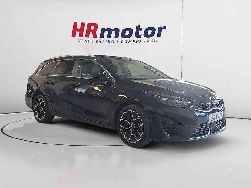 Usado Kia Ceed GT-Line 162 CV (119 kW) 2023 Negro Utilitario