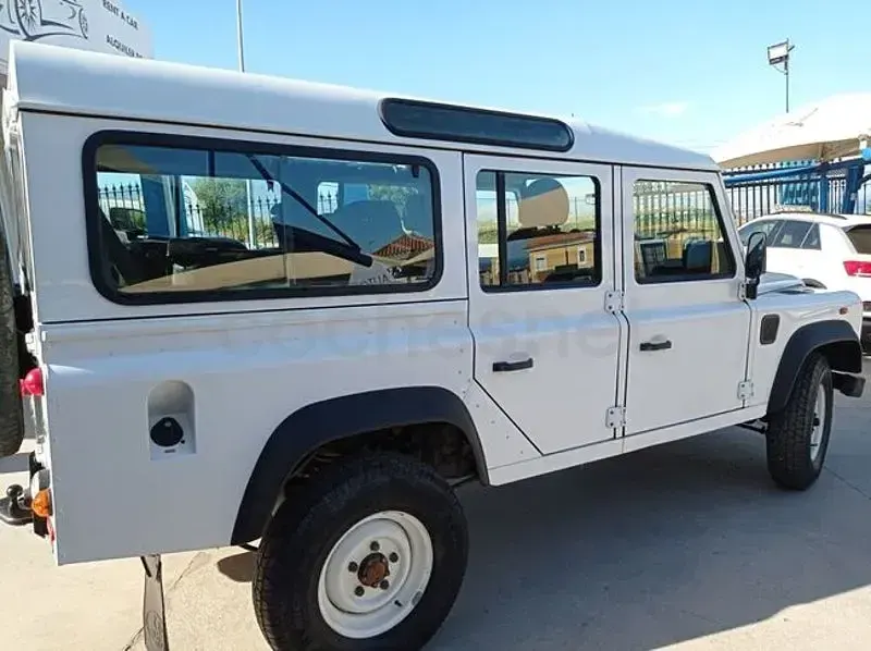 Usado Land Rover Defender 122 CV (89 kW) 2016 Blanco Familiar