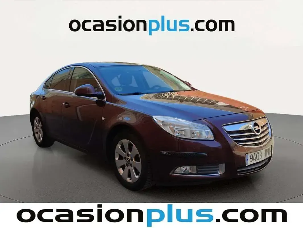 Usado Opel Insignia Selective 131 CV (96 kW) 2013 Rojo Berlina