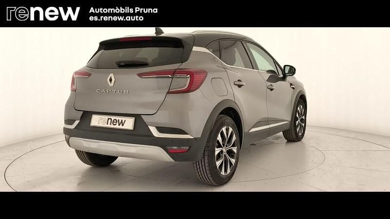 Usado Renault Captur Techno 140 CV (102 kW) 2024 Gris SUV
