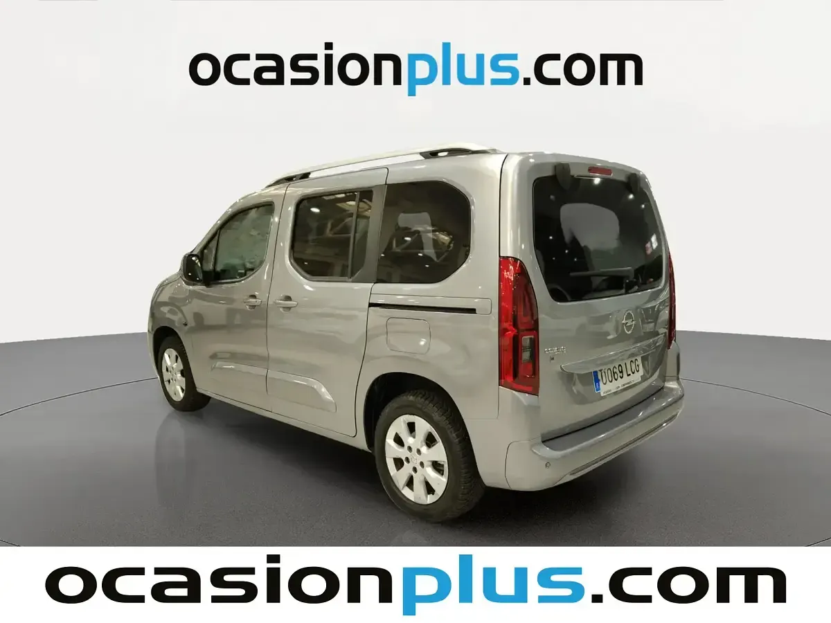 Usado Opel Combo Innovation 131 CV (96 kW) 2019 Gris Monovolumen