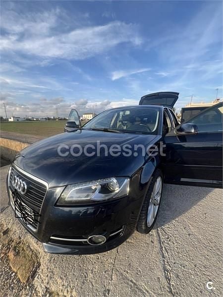 Usado Audi A3 Ambition 105 CV (77 kW) 2011 Azul Berlina