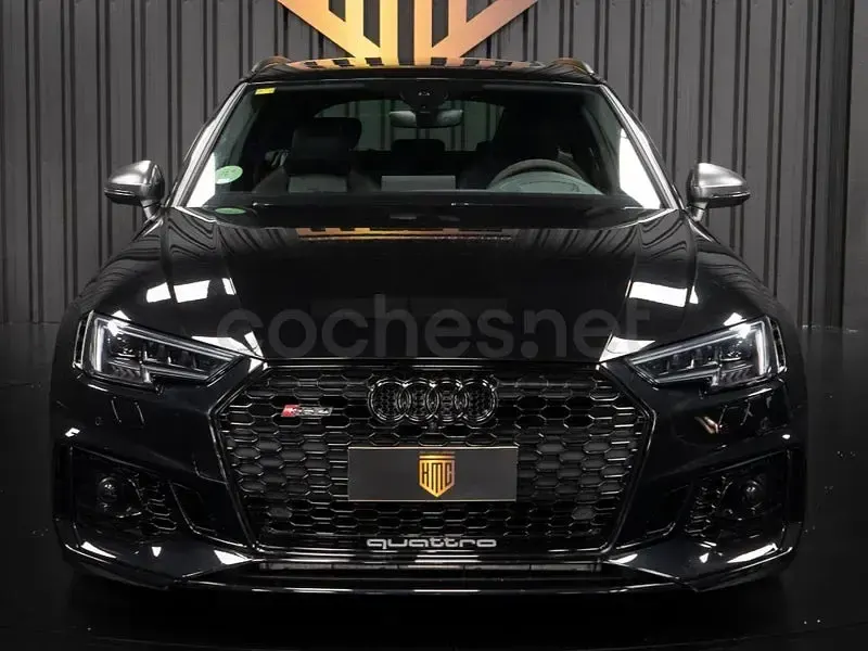 Usado Audi RS4 Sport 450 CV (330 kW) 2018 Negro Familiar