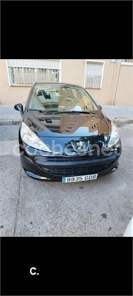 Usado Peugeot 207 70 CV (51 kW) 2008 Negro Berlina