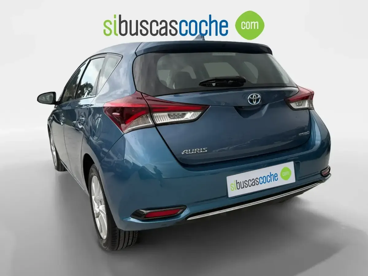 Usado Toyota Auris Hybrid Active 136 CV (100 kW) 2017 Azul