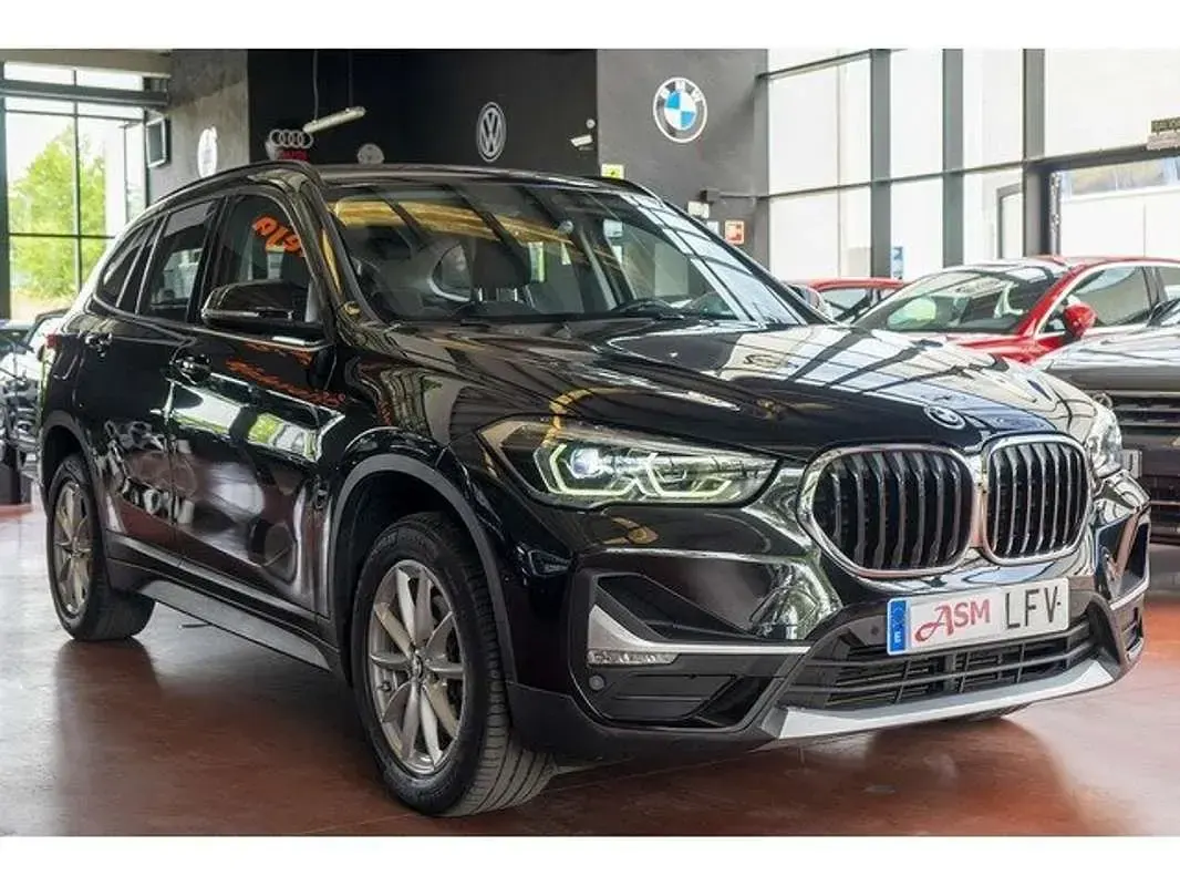 Usado BMW X1 Sport Line 150 CV (110 kW) 2020 Negro SUV