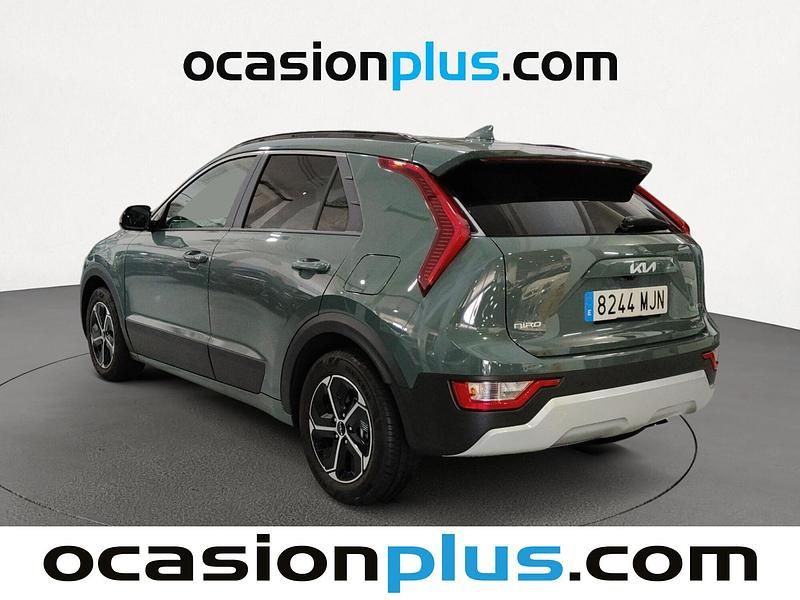 Usado Kia Niro 141 CV (103 kW) 2023 Gris / plata SUV