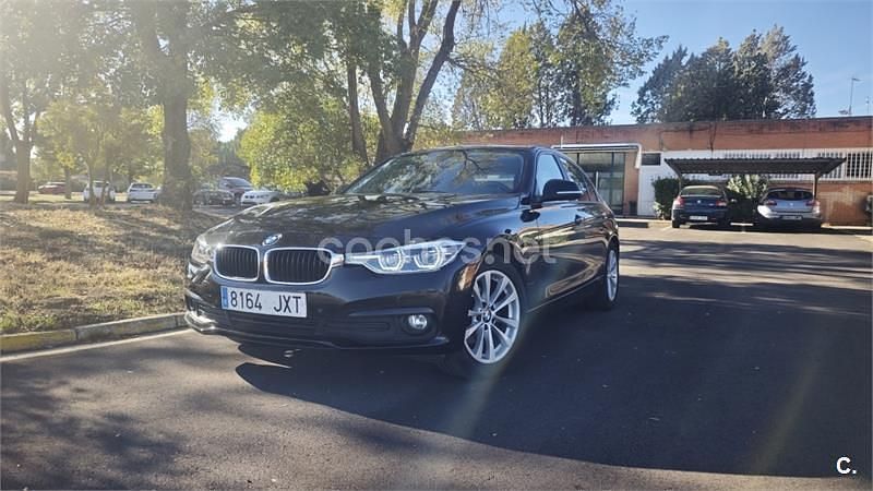Usado BMW 318 150 CV (110 kW) 2017 Negro Berlina