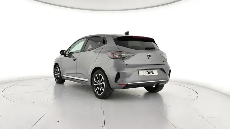 Usado Renault Clio V Techno 145 CV (106 kW) 2025 Gris Berlina