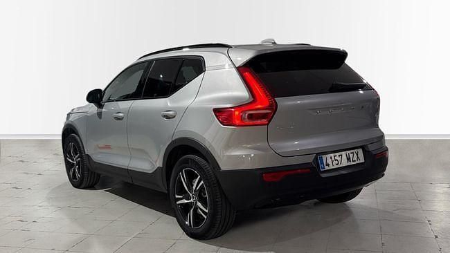 Usado Volvo XC40 Plus 163 CV (119 kW) 2025 Gris SUV