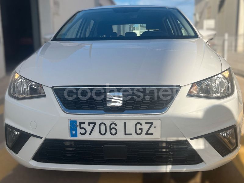 Usado Seat Ibiza Style 115 CV (84 kW) 2020 Blanco Berlina