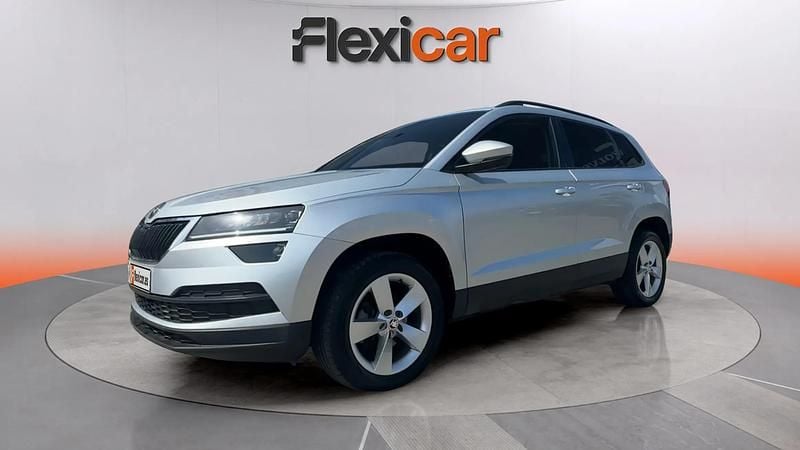 Usado Skoda Karoq Ambition 151 CV (111 kW) 2021 Gris SUV
