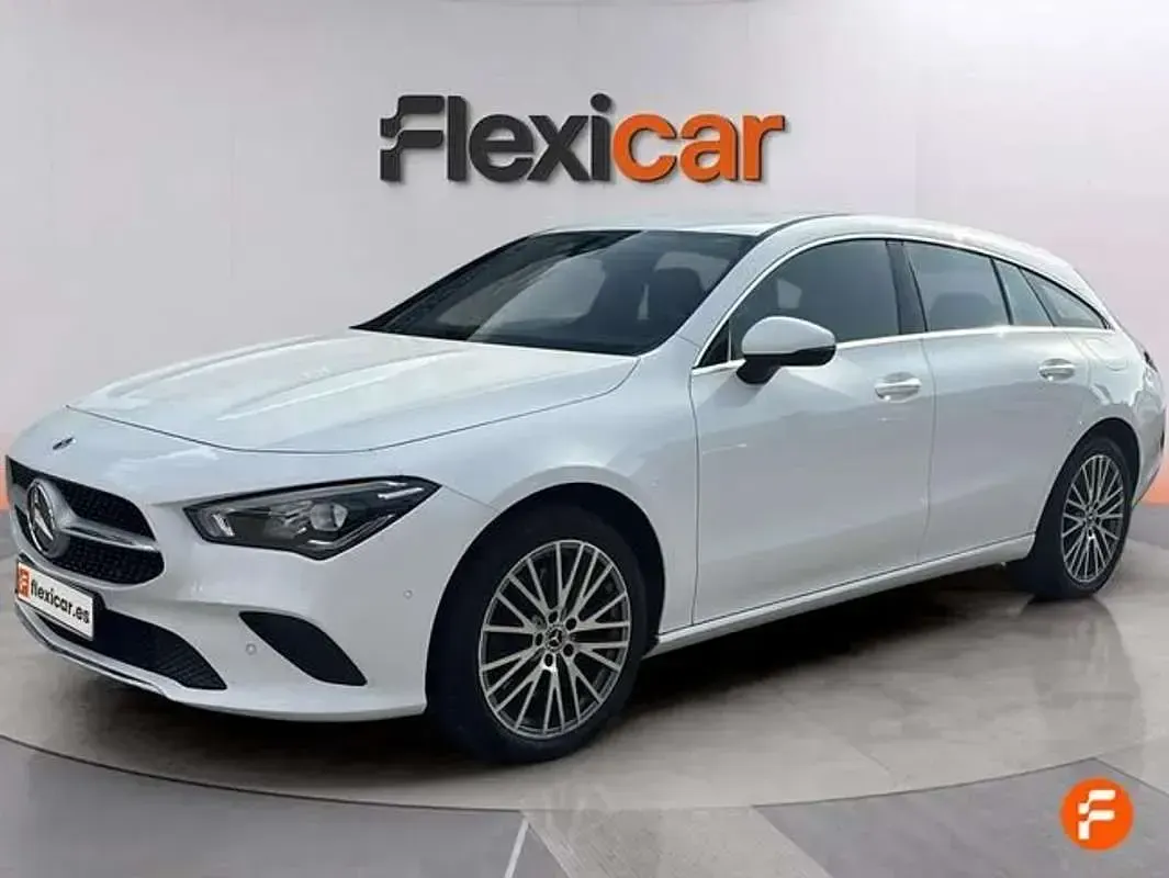 Usado Mercedes CLA250e Shooting Brake 218 CV (160 kW) 2023 Blanco Familiar