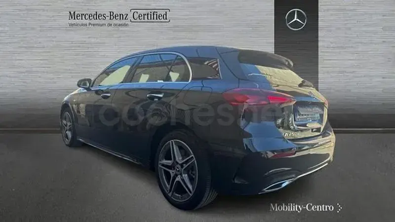 Usado Mercedes A250 218 CV (160 kW) 2025 Negro Berlina