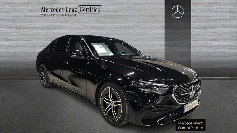 Usado Mercedes E220 AMG line Plus 197 CV (144 kW) 2024 Negro Familiar