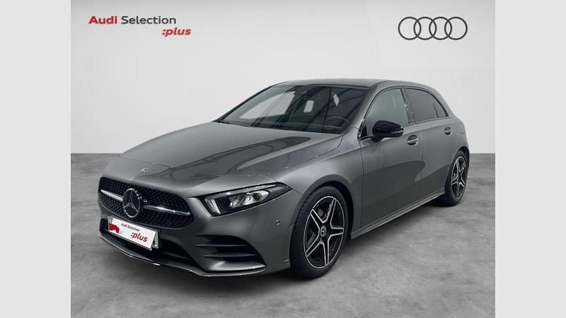 Usado Mercedes A180 136 CV (100 kW) 2021 Gris montaña magno Berlina