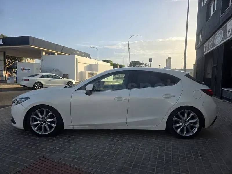 Usado Mazda 3 150 CV (110 kW) 2016 Blanco Berlina