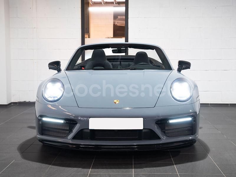 Usado Porsche 911 Carrera 4 Cabriolet 480 CV (353 kW) 2024 Gris / plata Descapotable