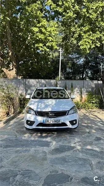 Usado Kia ProCeed Plus 105 CV (77 kW) 2011 Blanco Utilitario