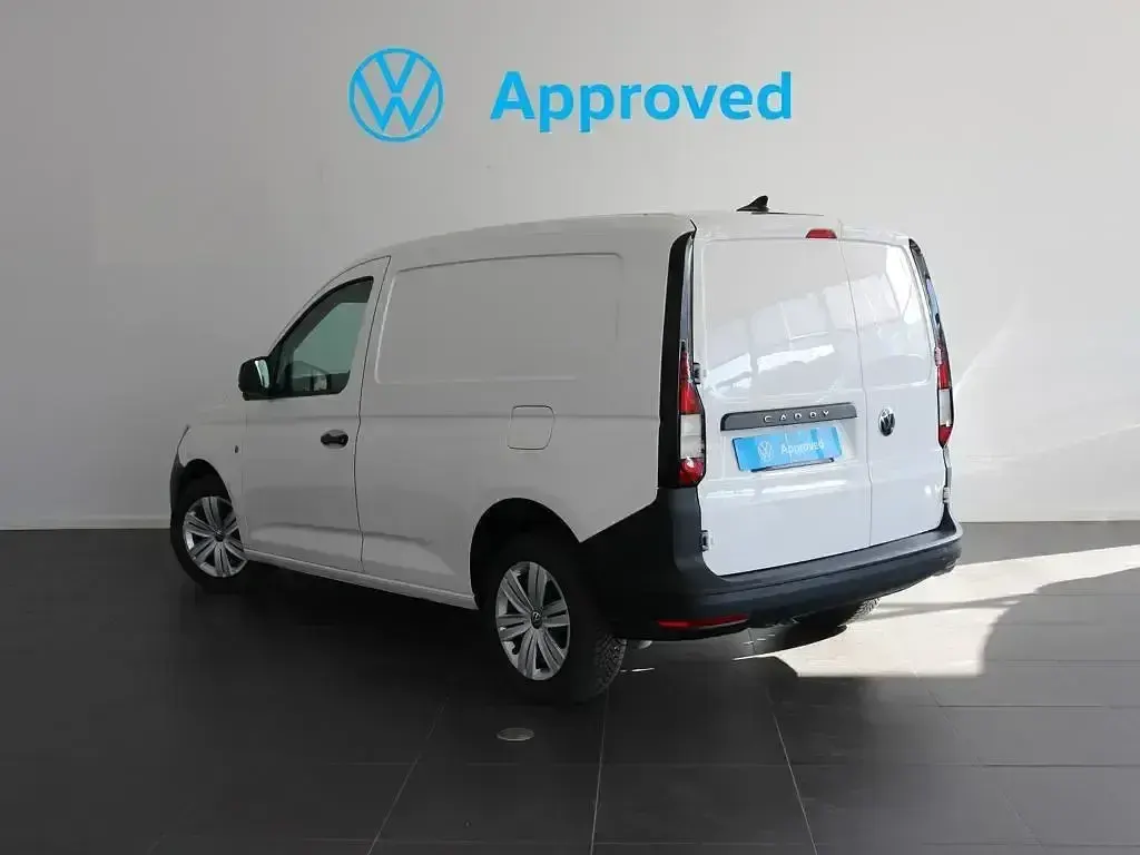 Usado VW Caddy 102 CV (75 kW) 2025 Blanco Monovolumen