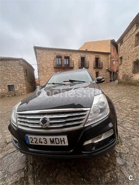 Usado Ssangyong (KGM) Rexton Limited 178 CV (130 kW) 2018 Negro SUV