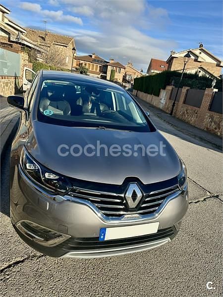 Usado Renault Espace Initiale 160 CV (117 kW) 2016 Gris / plata Monovolumen