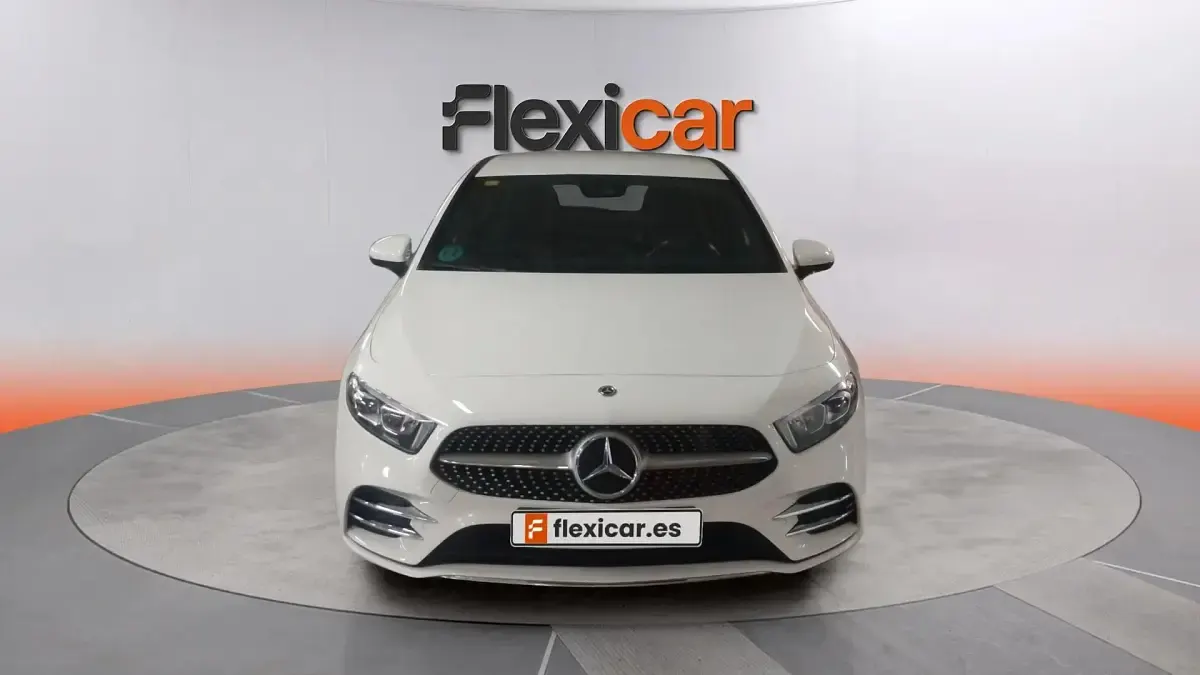 Usado Mercedes A180 116 CV (85 kW) 2018 Blanco Berlina