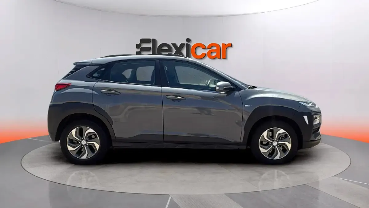 Usado Hyundai Kona 141 CV (103 kW) 2020 Gris SUV